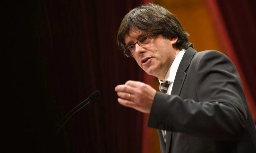 Ισπανία: Απειλείται η κυβέρνηση Σάντσεθ από τον Πουτζντεμόν
